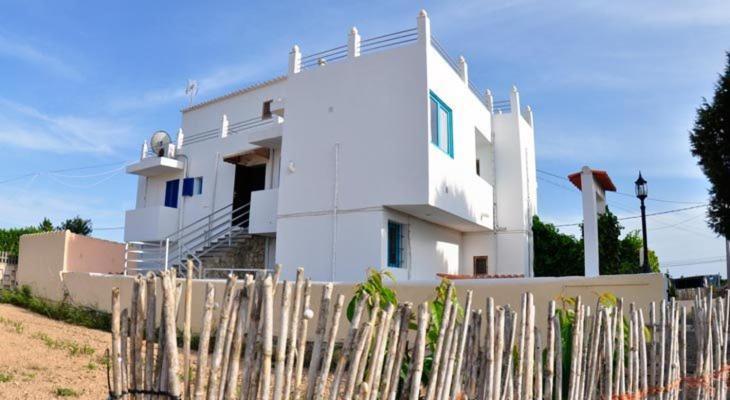 Apartamentos Mayans San Ferrán de ses Roques Eksteriør billede